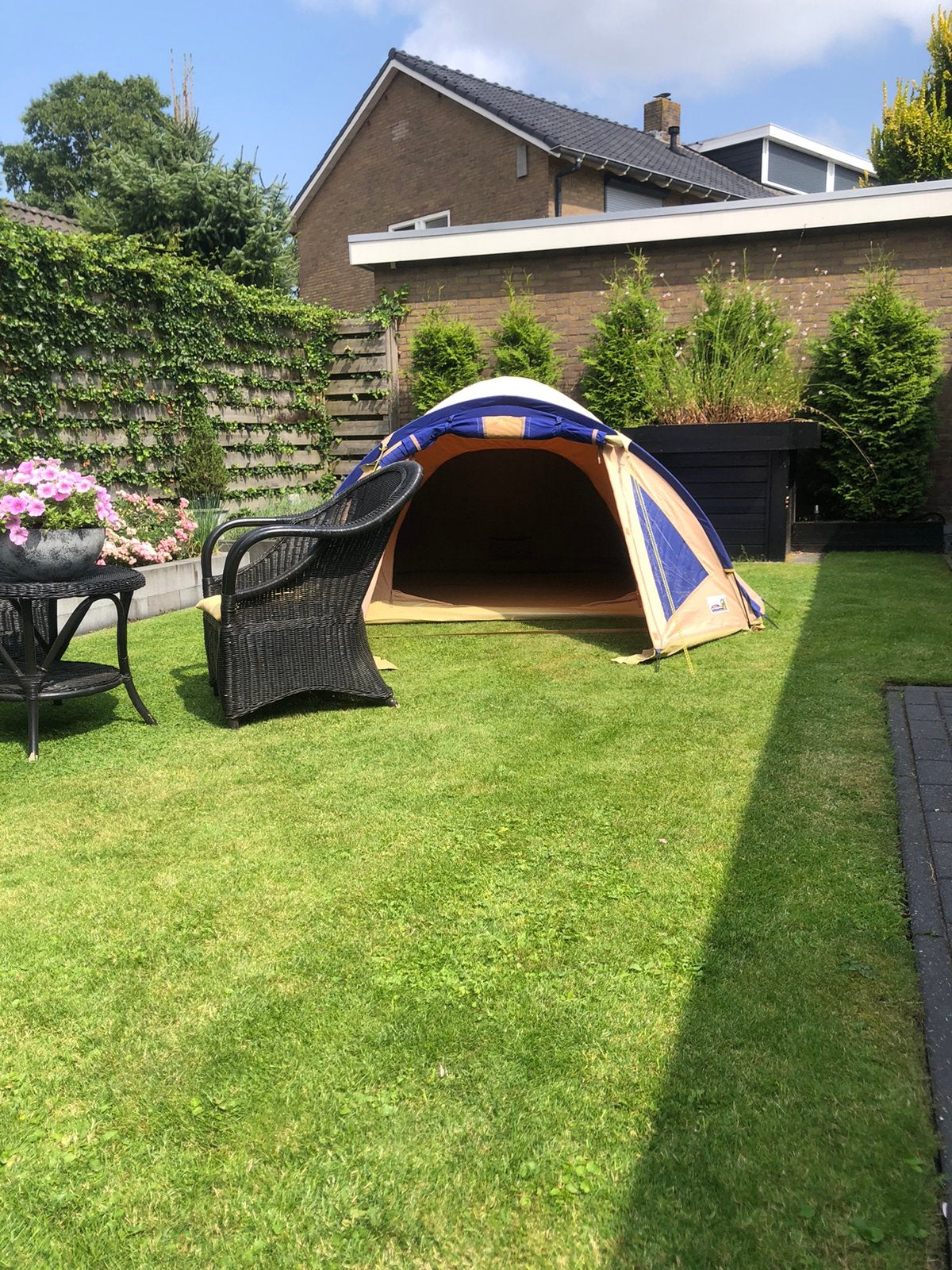 Tent, Ophalen, Zo goed als nieuw, Tot en met 3