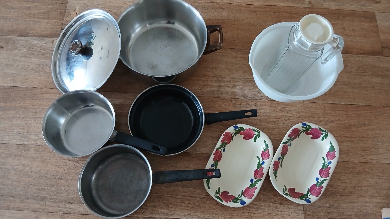Pannen + Schalen, Ophalen of Verzenden, Zo goed als nieuw, Rvs, Pannenset