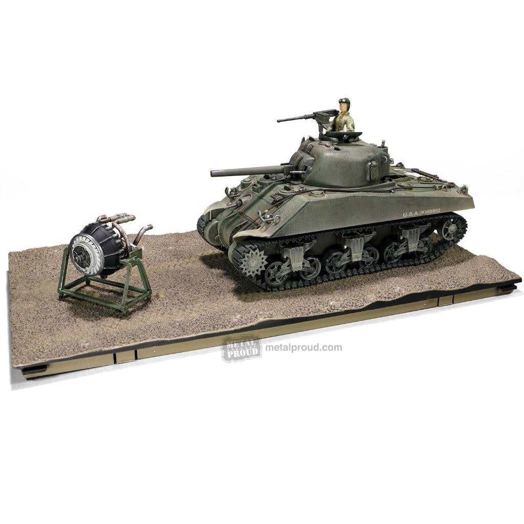 M4A1 Sherman Tank Monte Cassino 1943 Forces of Valor 912101A, Overige merken, Glow2B Germany GmbH Erlenbacher Str. 3 shop@glow2b.de
