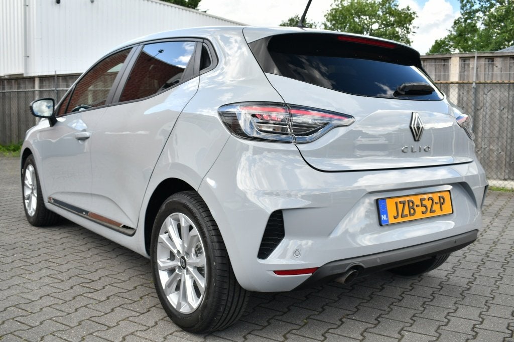 Renault Clio 1.0 TCe 90pk 2025 7500KM Carplay | DAB | LED, Gebruikt, Bedrijf, 3 cilinders, 5 stoelen