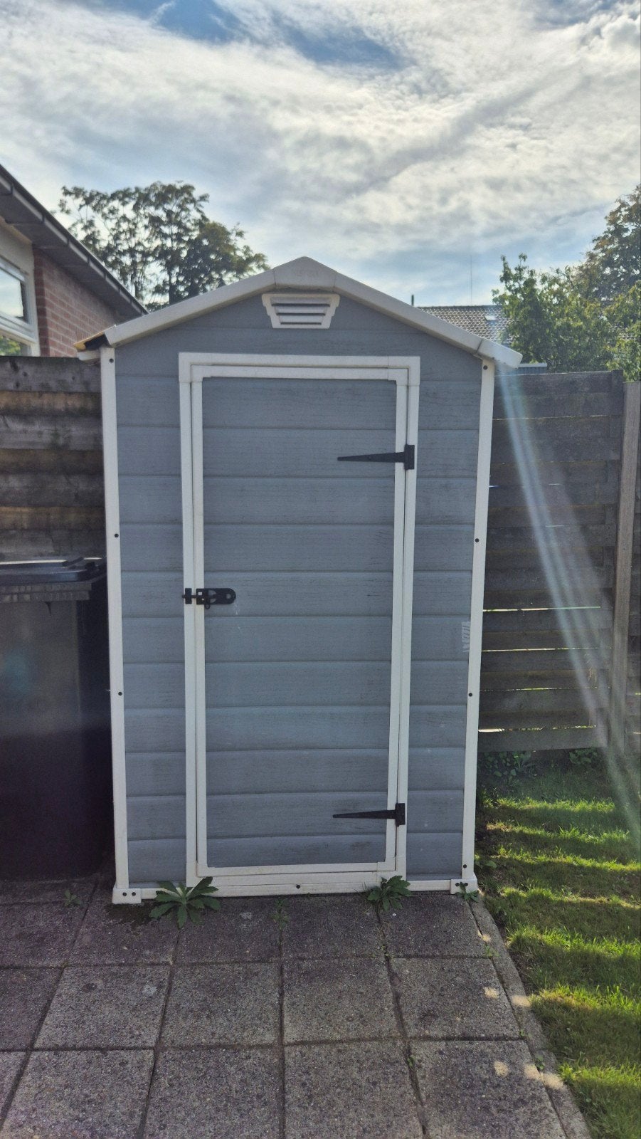 Keter Manor Kunststof Tuinhuis/kast, Tuin en Terras, Kunststof, Gebruikt, Tuinhuis, Minder dan 200 cm