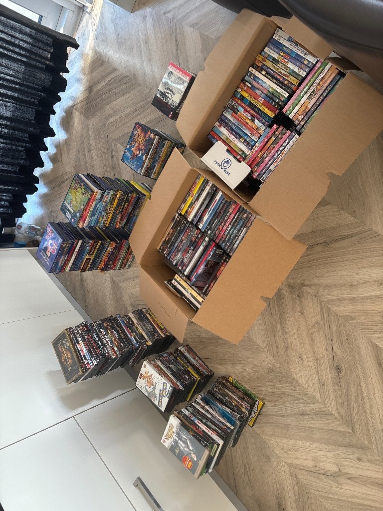Dvds 350-400 stuks, Alle leeftijden, Ophalen, Zo goed als nieuw, Overige gebieden