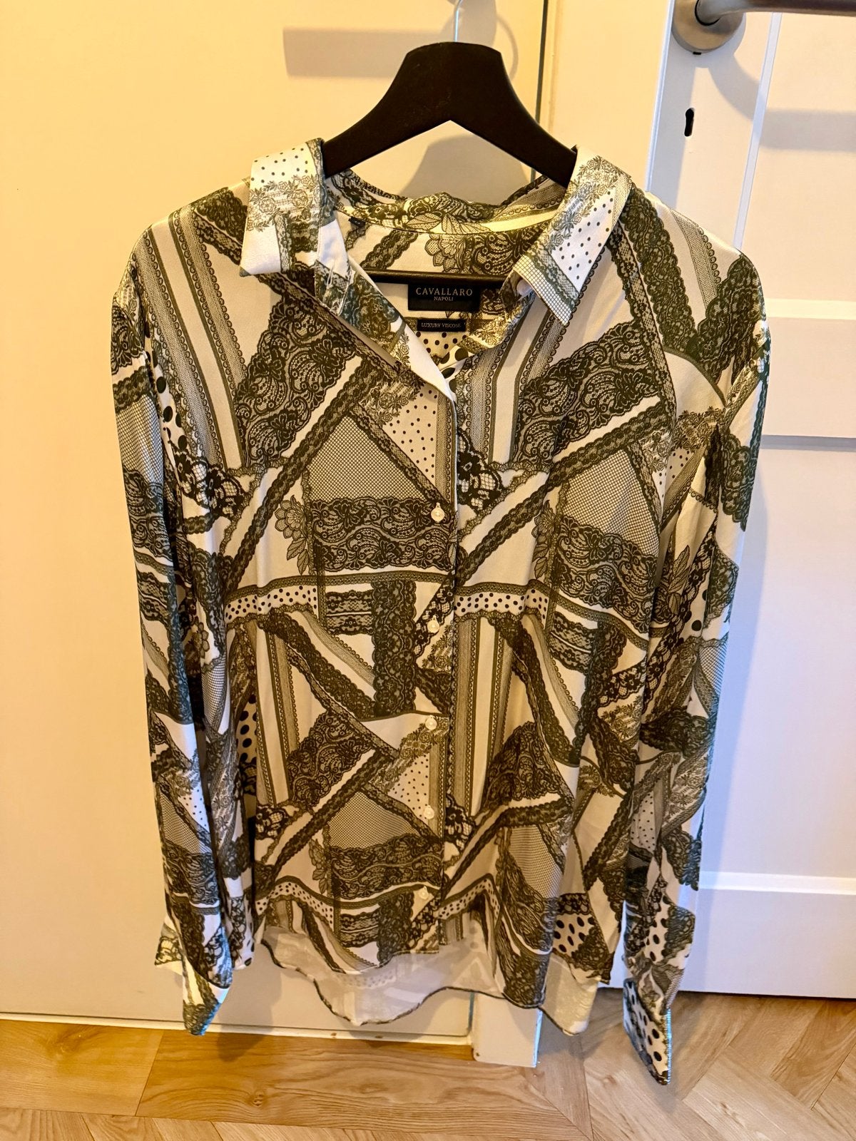 Cavallaro blouse nieuw zonder kaartjes groen, Maat 44, Ophalen of Verzenden, Nieuw, Maat 42/44 (L), Groen
