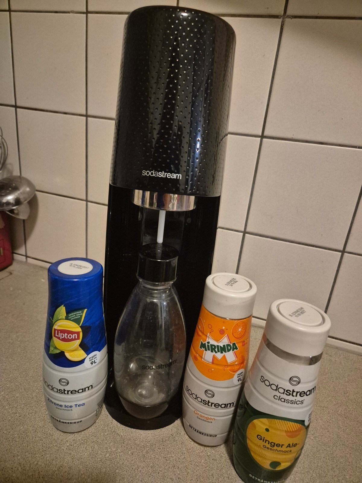 SodaStream met smaken: Lipton, Mirinda, Ginger Ale, Ophalen of Verzenden