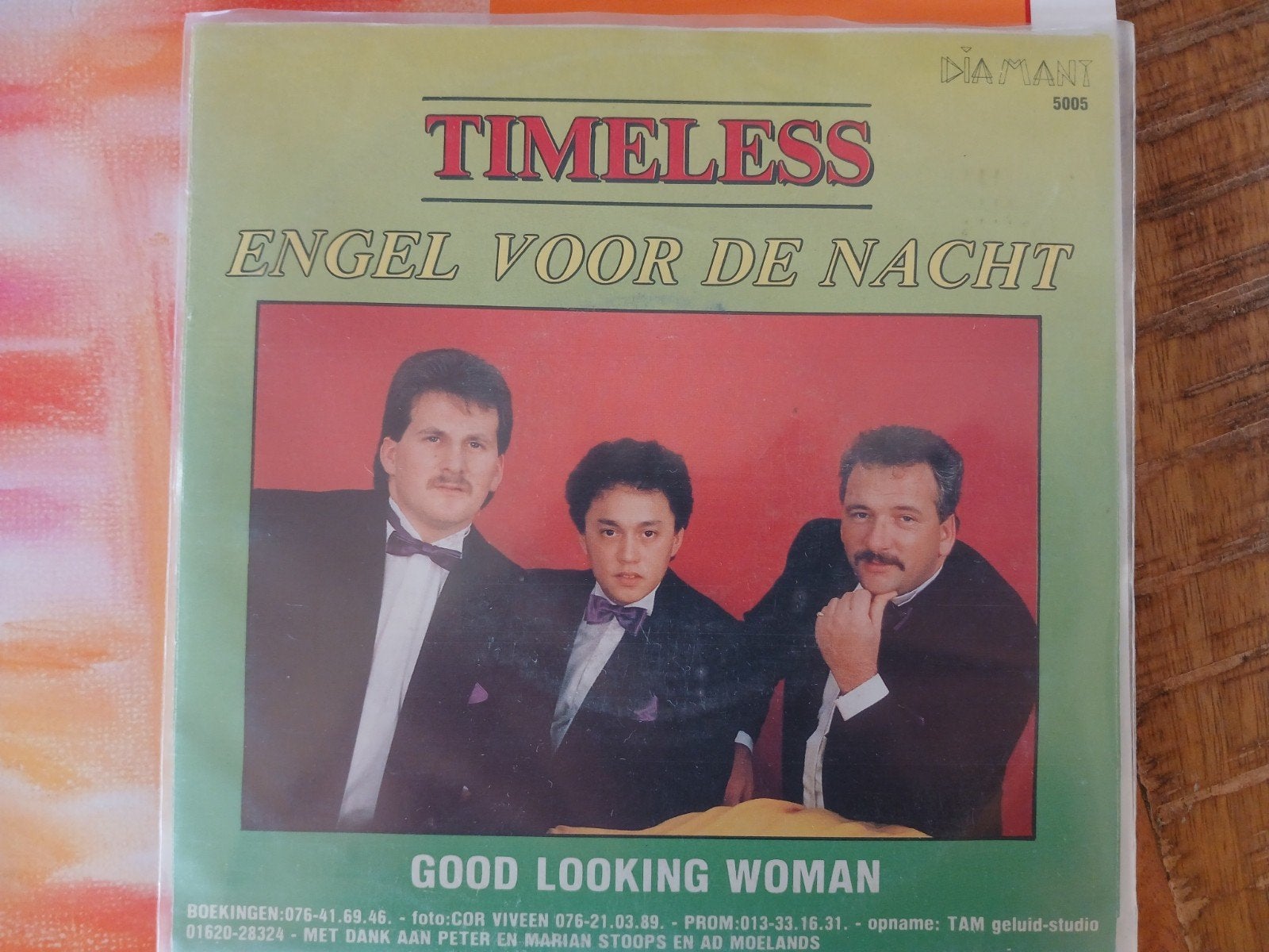 timeless, Ophalen of Verzenden