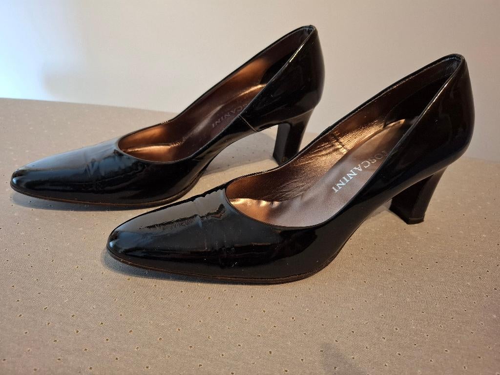 Zwarte lak pumps, Pumps, Zwart, Toscanini, Ophalen of Verzenden