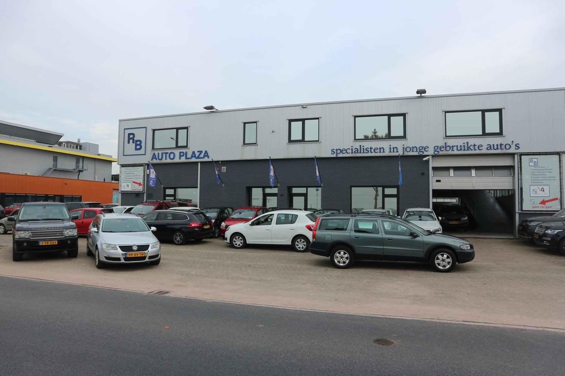 Volvo V70 Cross Country 2.4 T Prestige Line 1E EIGENAAR/ 7 P, Auto's, 7 stoelen, Vierwielaandrijving, 93 €/maand, 1630 kg