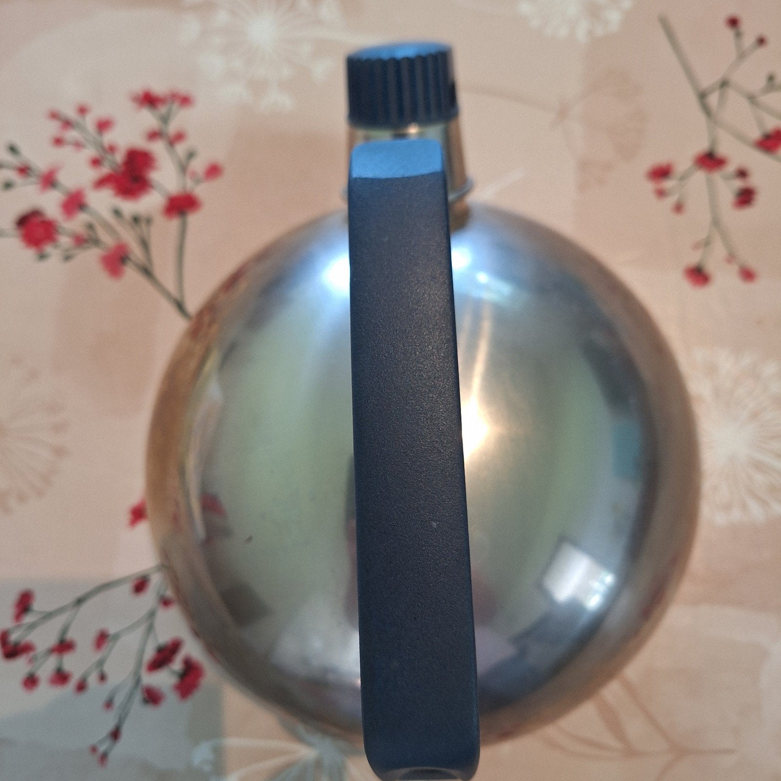 Roestvrijstalen fluitketel met blauw handvat, Ophalen of Verzenden, Gebruikt, Kookpan