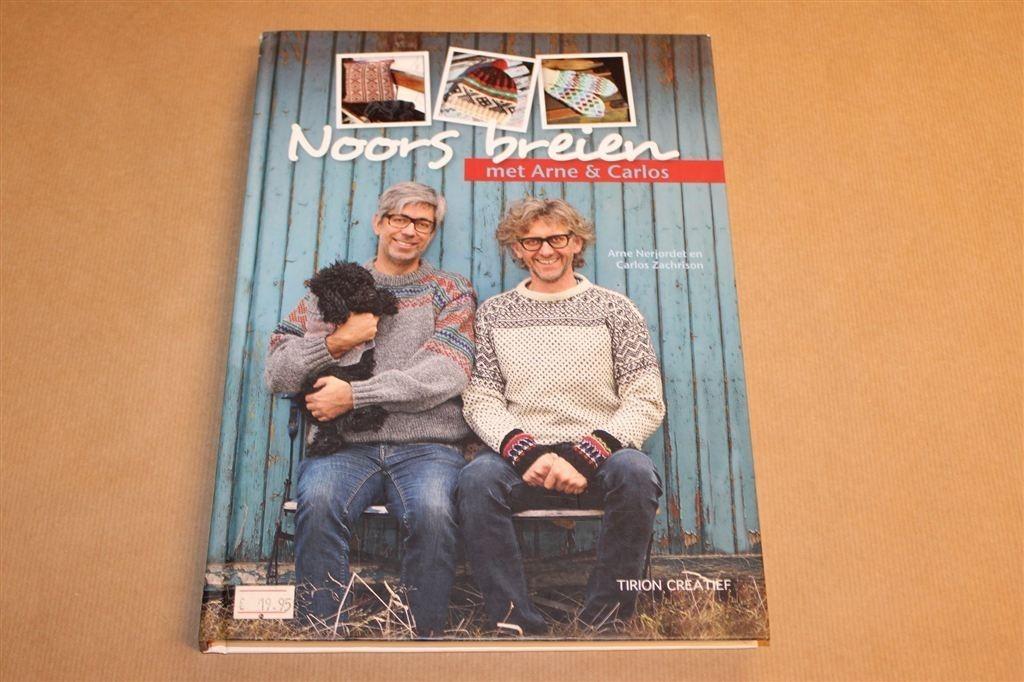 Noors Breien met Arne & Carlos — Werkbeschrijvingen, Ophalen of Verzenden, Gelezen, Breien en Haken
