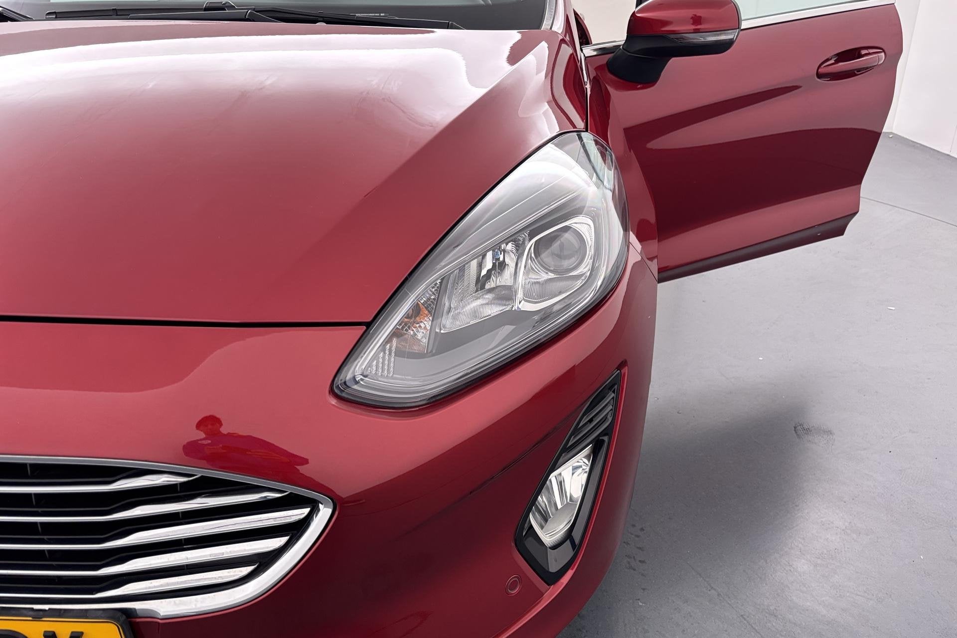 Foto 16 van Ford Fiesta 1.0 EcoBoost Titanium Nagenoeg nieuw en verrasse