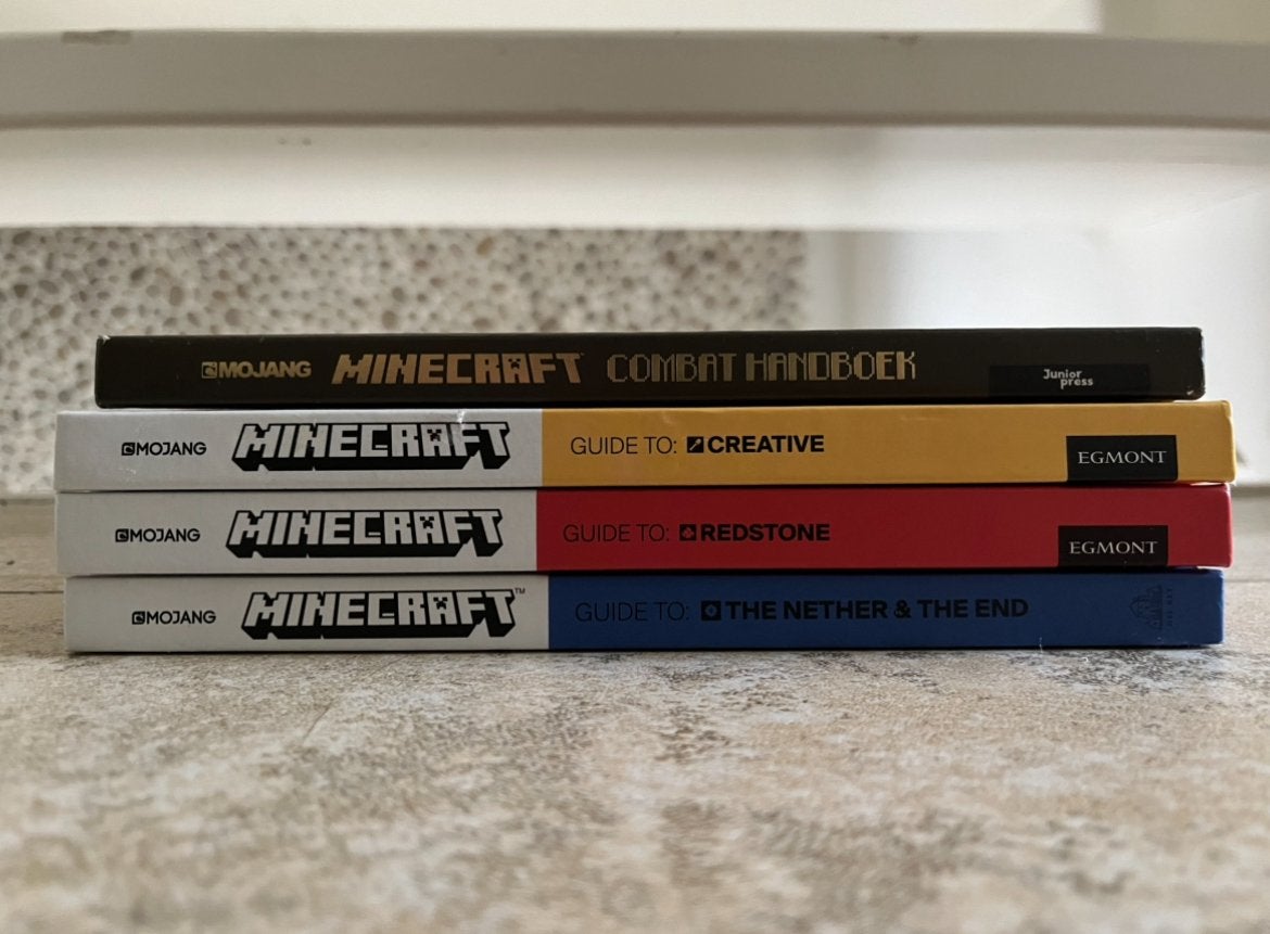 Minecraft Boeken 4 stuks, Ophalen of Verzenden, Zo goed als nieuw, Overige onderwerpen