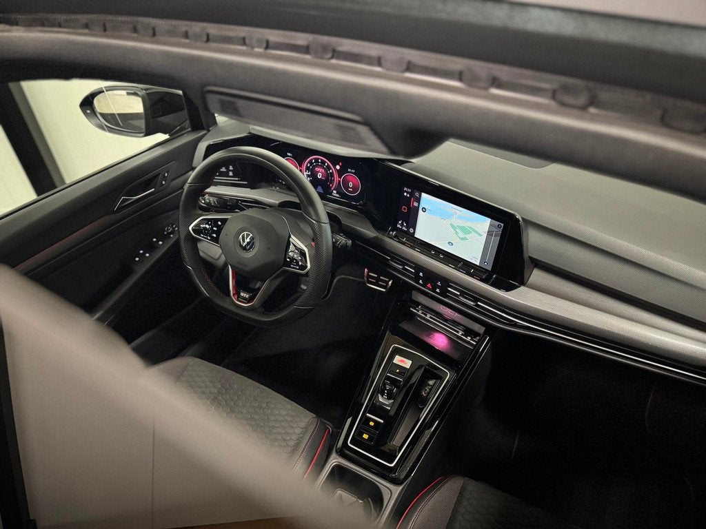 Volkswagen GOLF 2.0 TSI GTI Clubsport 2023 300PK PANO/HUD/IQ, Auto's, 15 km/l, 4 cilinders, 1984 cc, Alcantara