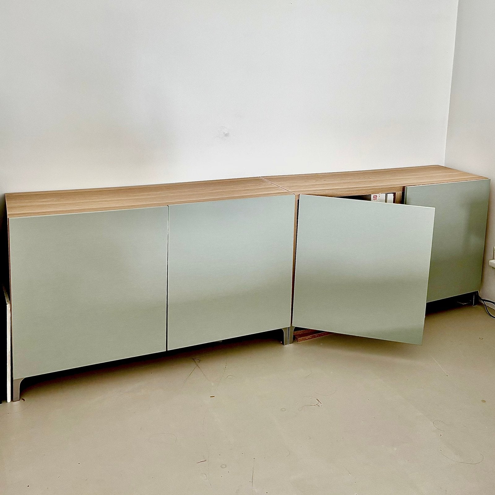 2 Besta IKEA Opberger met deuren, Ophalen, Zo goed als nieuw, 25 tot 50 cm, 100 tot 150 cm