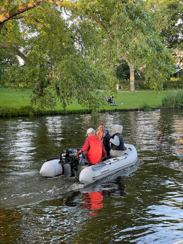 Rubberen boot Beekman 320 incl buitenboordmotor 6pk, Zo goed als nieuw, Benzine, Minder dan 70 pk, Overige materialen