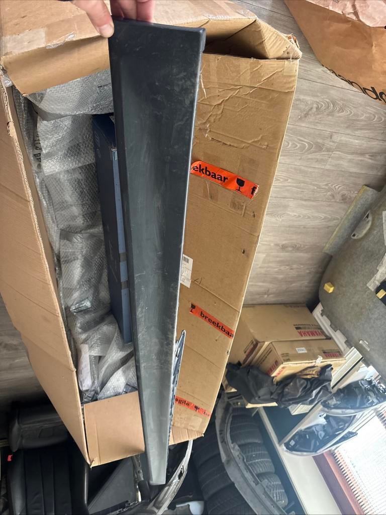 AUDI R8 4S linker side skirt nieuw 4S0853856, Ophalen of Verzenden