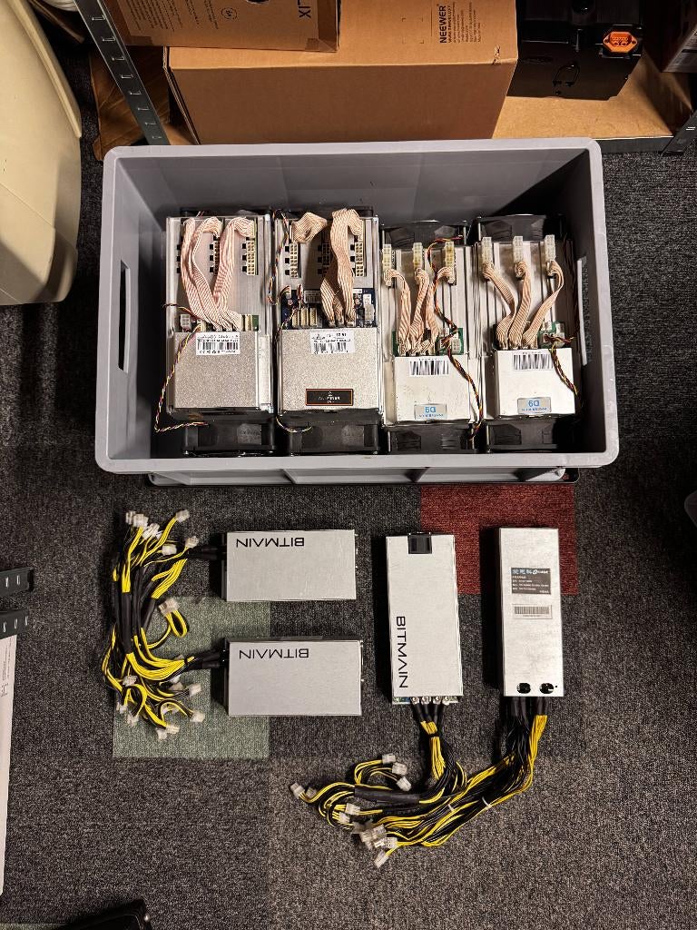 4 crypto miners inc. voeding (Antminer & Innosilicon) AS IS, Ophalen, Gebruikt