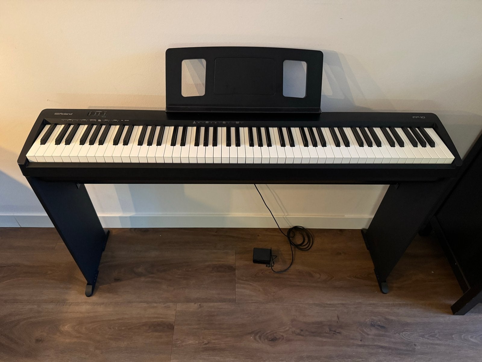 Roland FP-10 Digitale Piano - Zo goed als nieuw, Ophalen, Zwart, Digitaal, Zo goed als nieuw