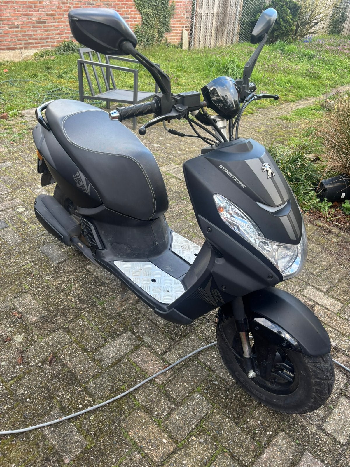Leuke betrouwbare scooter, Fietsen en Brommers, Ophalen, Zo goed als nieuw, Benzine, Overige modellen