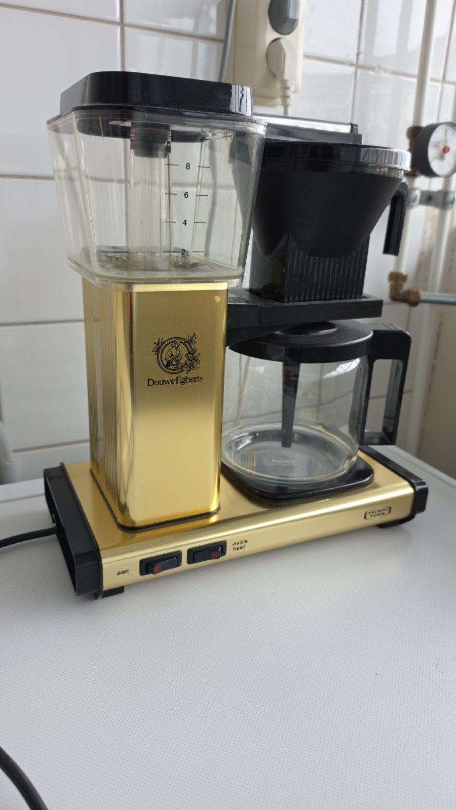 Douwe Egberts Moccamaster Koffiezetapparaat Goud, Gebruikt, 10 kopjes of meer, Koffiemachine, Gemalen koffie