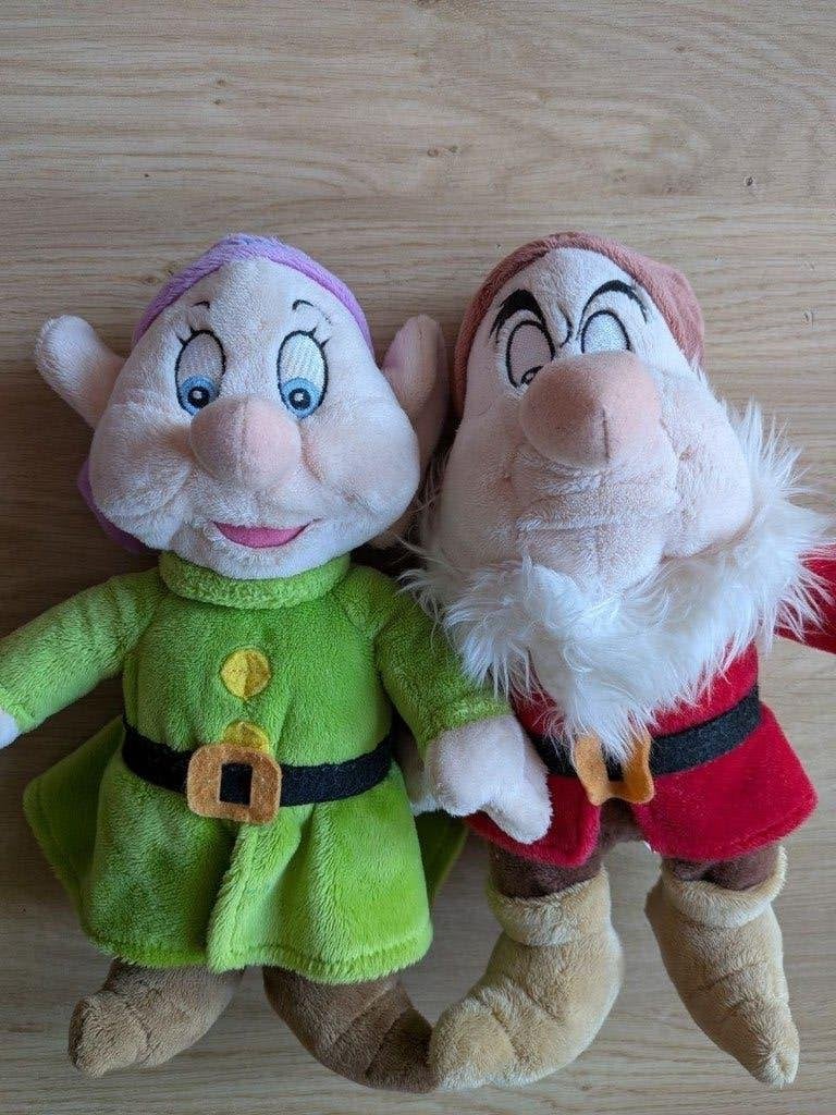 2 × knuffels Disney | Dopey en Grumpy ( 30 cm groot ), Ophalen, Sneeuwwitje of Doornroosje, Zo goed als nieuw, Knuffel