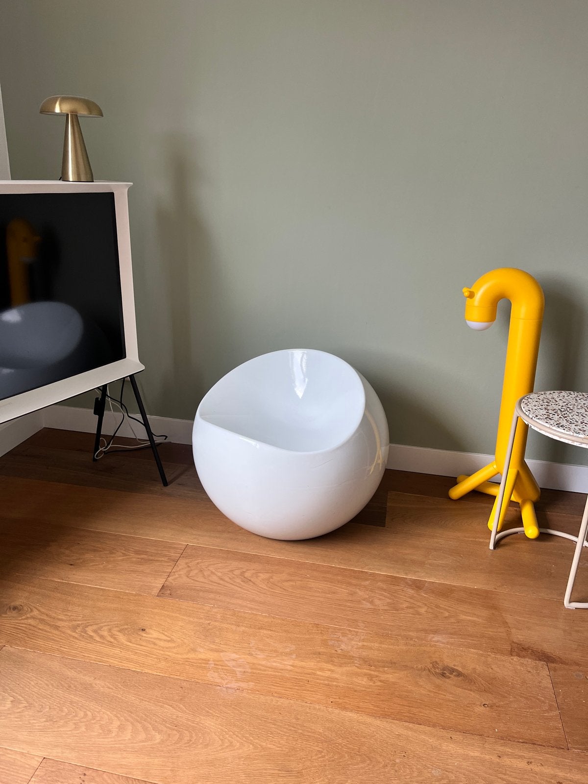 Finn Stone Ball Chair - DuPont Space Age Design, Ophalen, Kunststof, Wit, Zo goed als nieuw