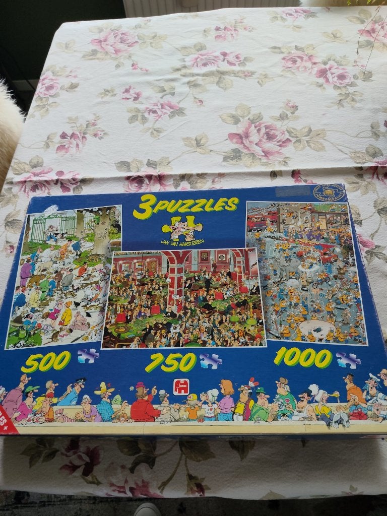 Jan Van Haasteren. 3 Puzzles.The PeeTree/Crazy Casino/Fire, Verzenden, 500 t/m 1500 stukjes, Gebruikt, Legpuzzel