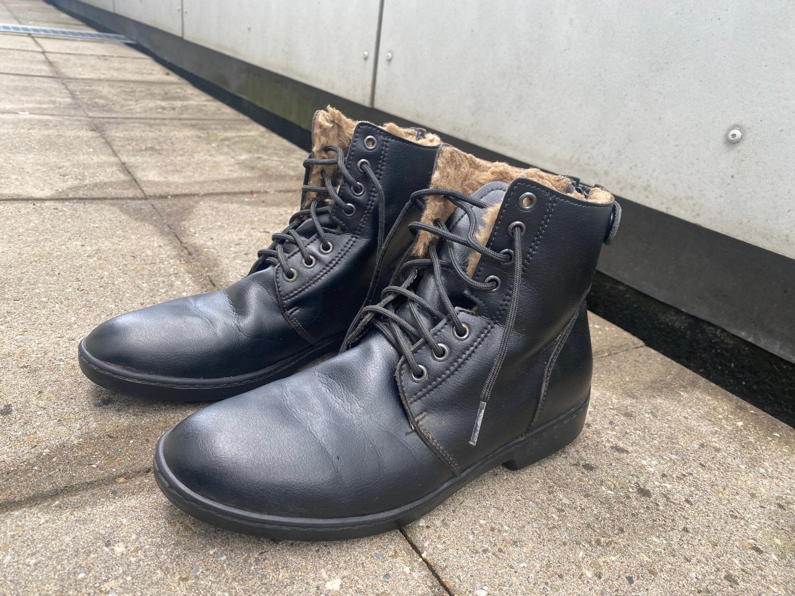 Zwarte paardrijlaarzen met vacht, Dieren en Toebehoren, Paardrijkleding, Ophalen of Verzenden, Gebruikt, Dressuur, Schoeisel