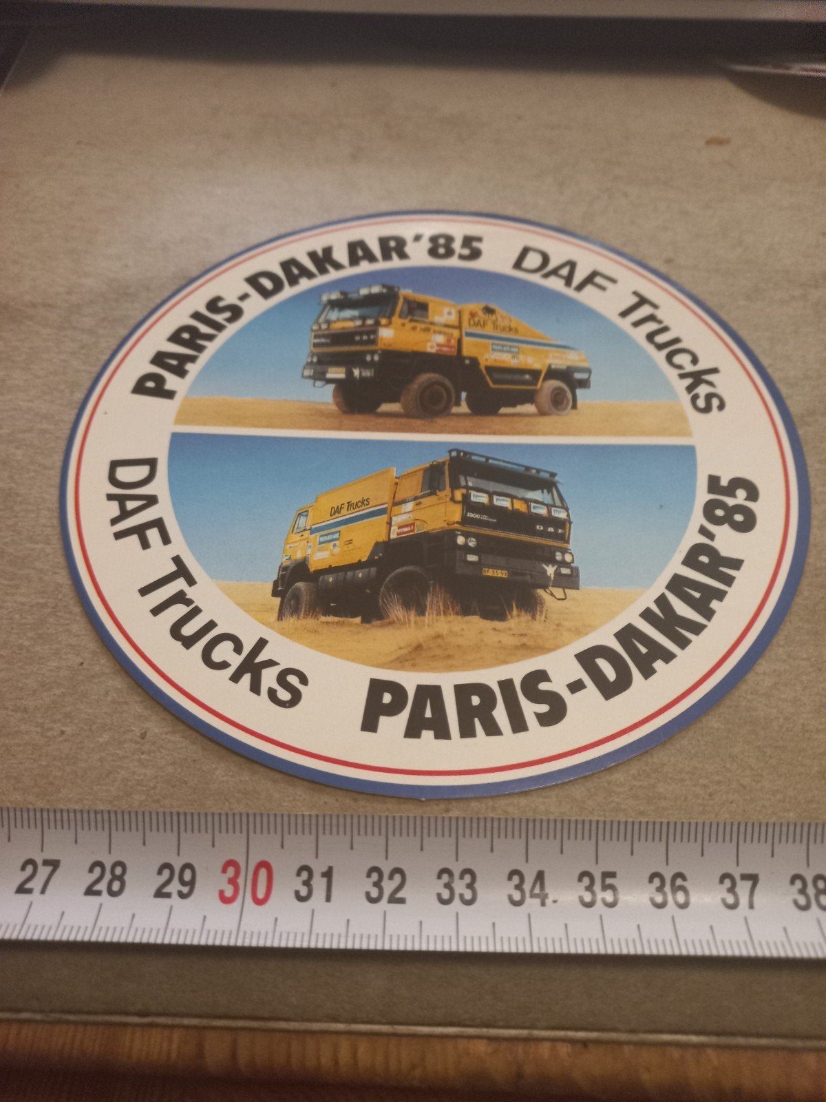 DAF Trucks Paris-Dakar '85 Sticker/Embleem, Ophalen of Verzenden, Zo goed als nieuw