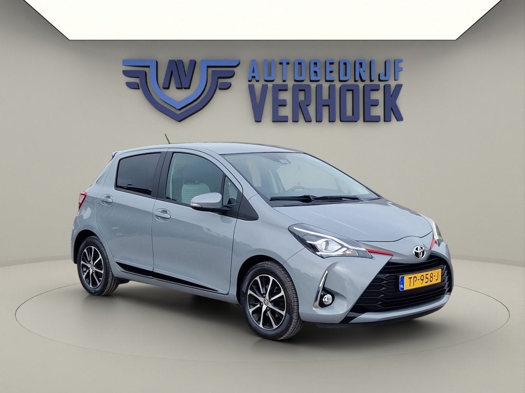 Toyota Yaris 1.0 VVT-i Design Sport NL Auto - 1e Eigenaar, Auto's, 12 maanden, Euro 6, Bedrijf, Handgeschakeld