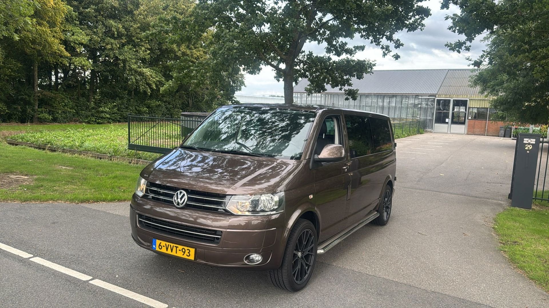 Volkswagen Transporter 2.0 TDI L2H1 DC 166.000 NAP AUTOMAAT, Euro 5, Gebruikt, 4 cilinders, 1905 kg