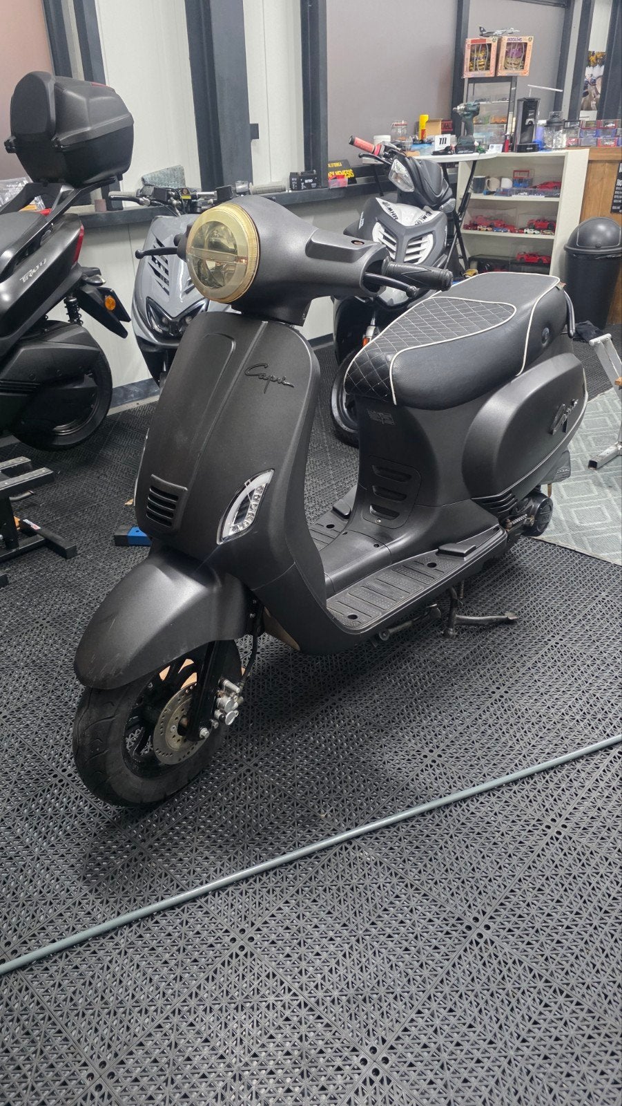 type 3 Sfera 125 cc., Ophalen, Gebruikt, Blok