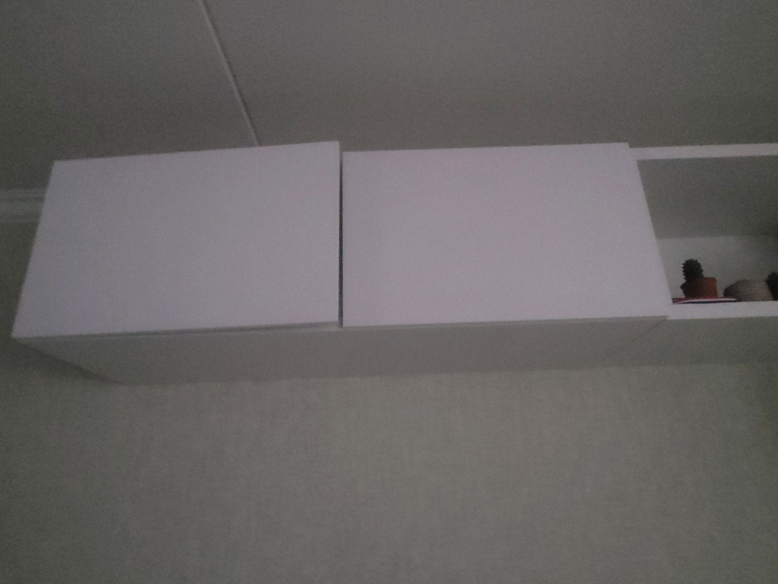 kallax kast wit, Ophalen, Met deur(en), 100 tot 150 cm, Zo goed als nieuw