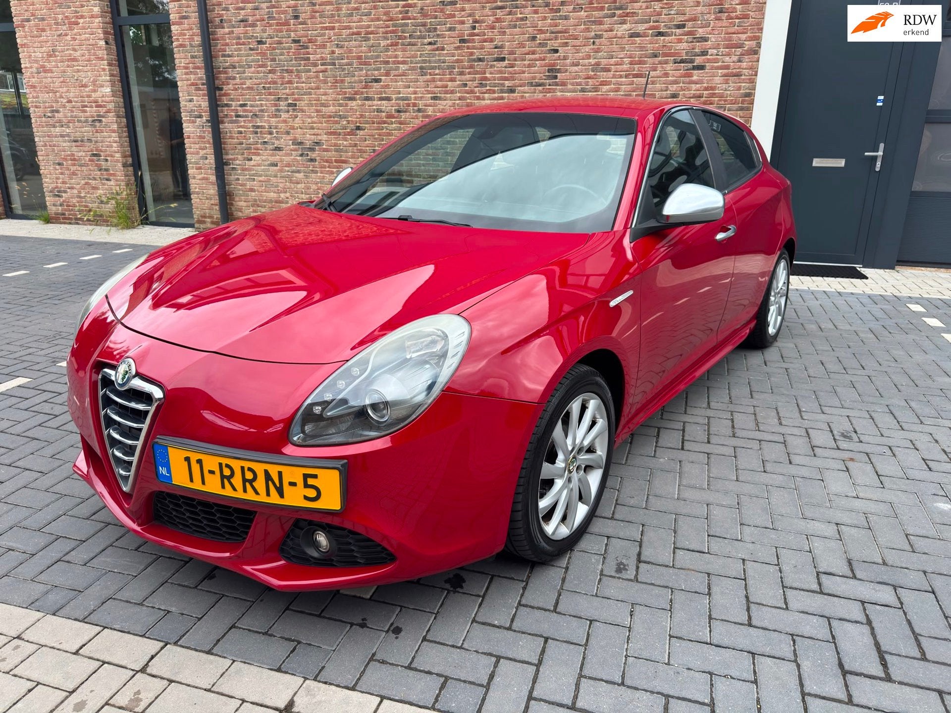 Alfa Romeo Giulietta 1.4 T Distinctive, Voorwielaandrijving, Euro 5, Gebruikt, 4 cilinders