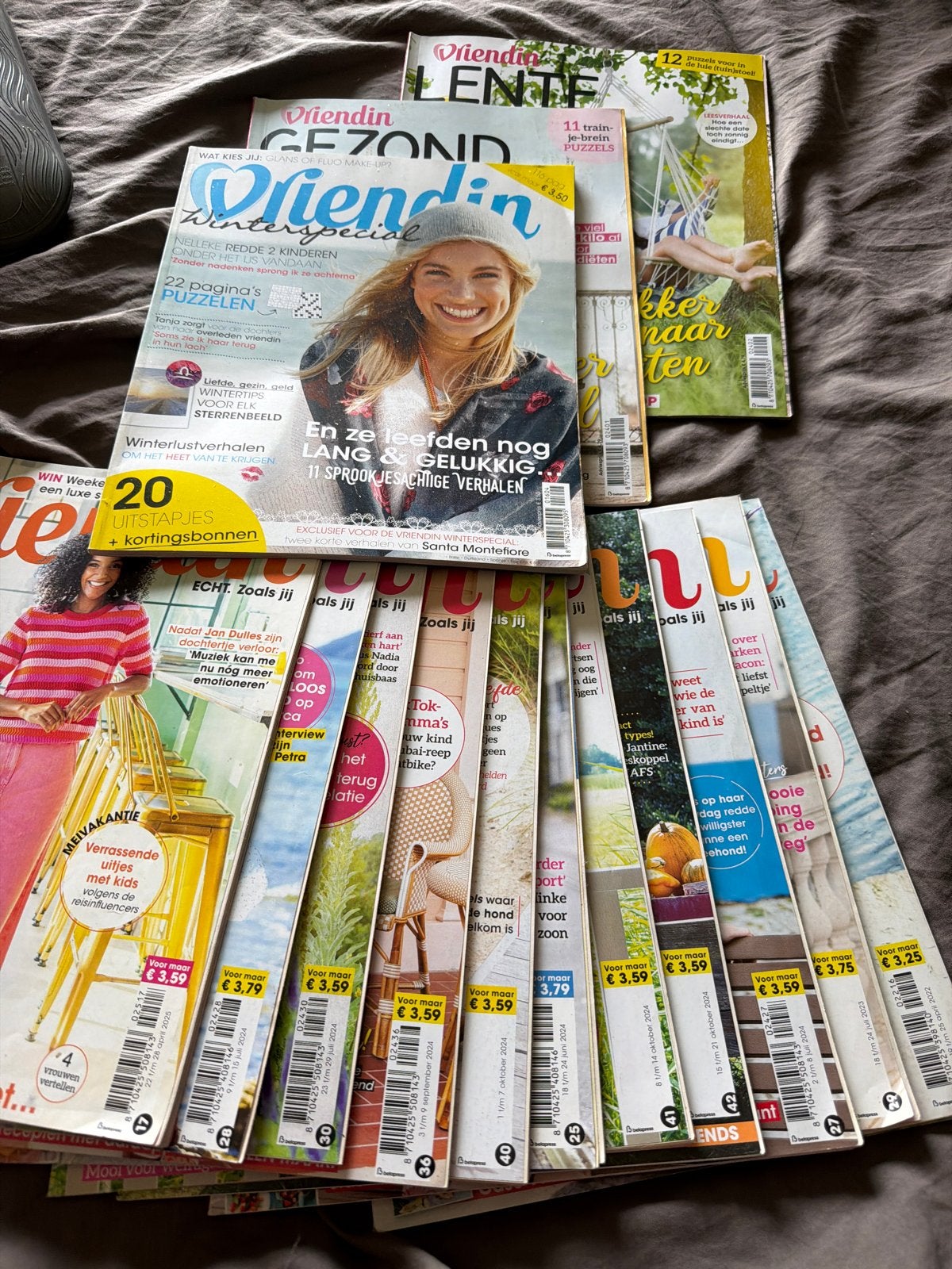 14 Vriendin tijdschriften - 2025. 2024. 2023. 2022, Ophalen of Verzenden, Gelezen, Damesbladen