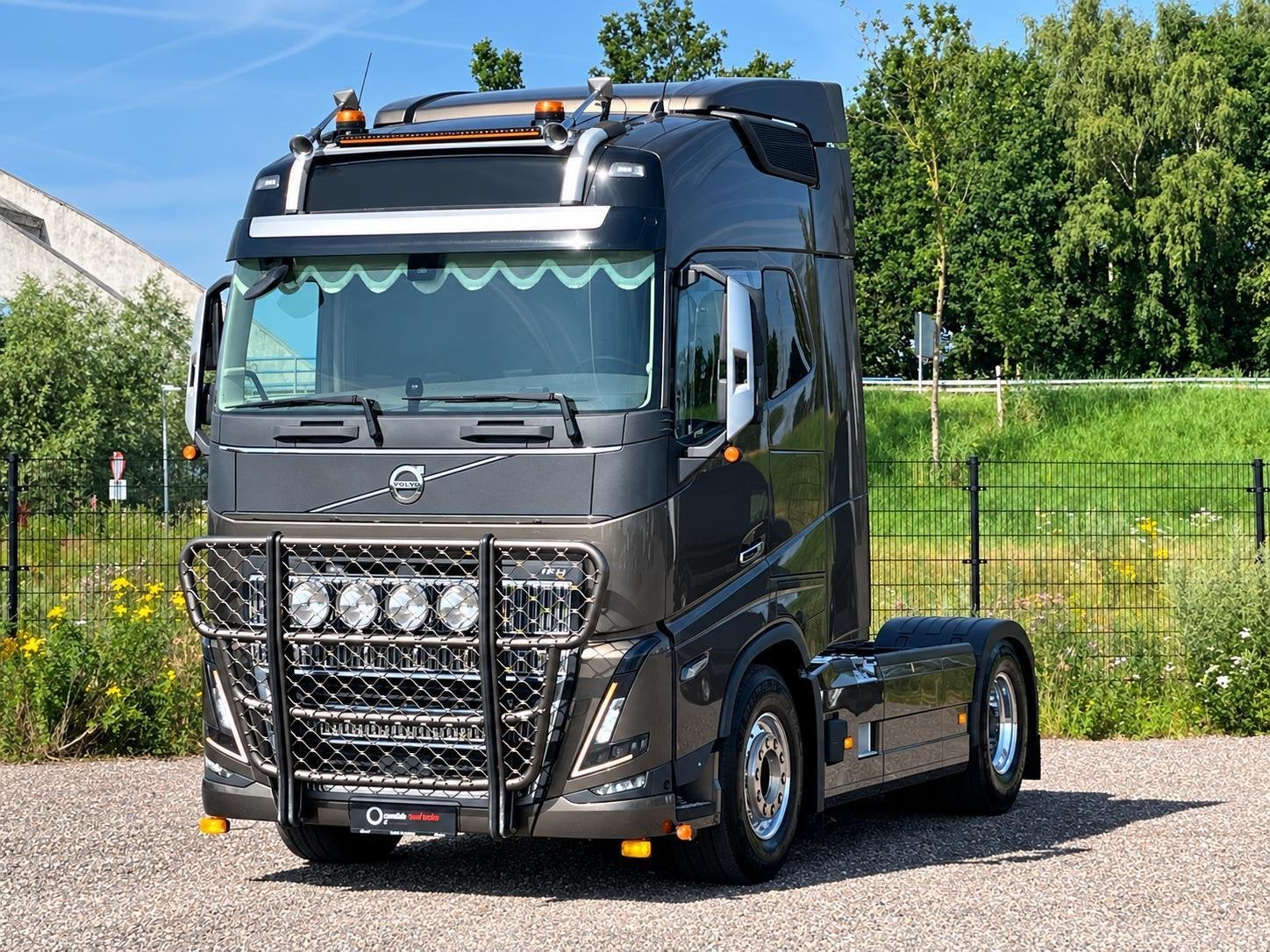 Volvo FH16 550 | Full Air | Leather Seats | Bull Bar, Automaat, Stof, Bruin, Bedrijf