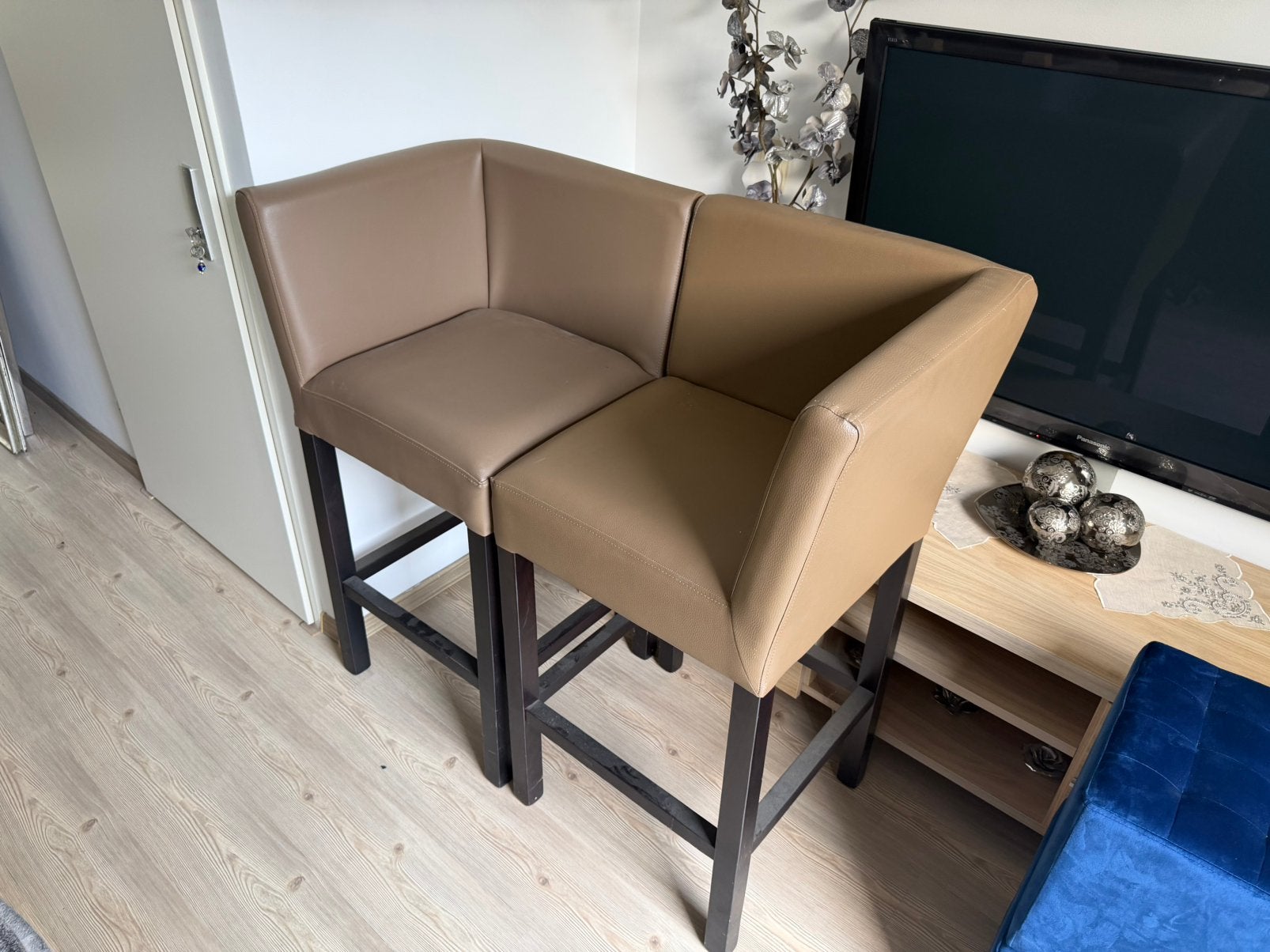 2 Nette Barbanken Hoekbank Barstoelen €70 Voor 2 St. KOOPJE, Ophalen, Zo goed als nieuw