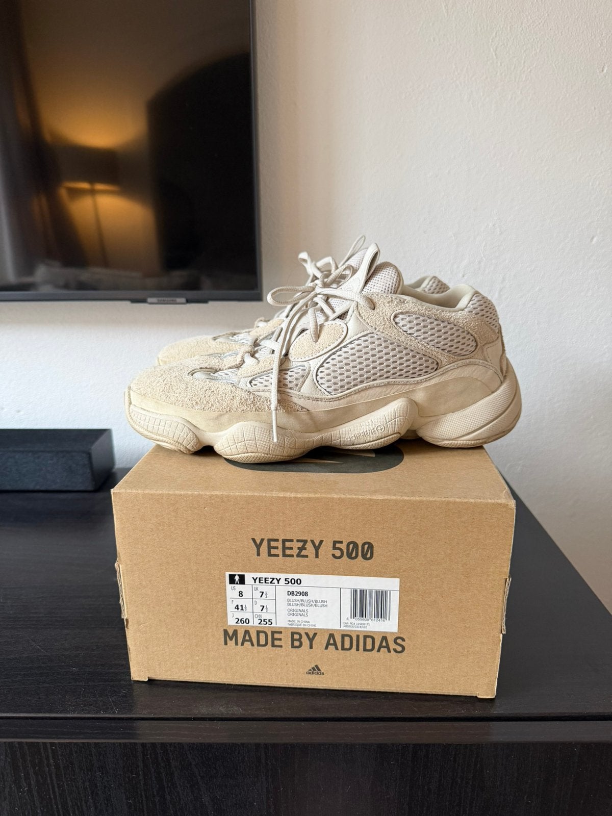 Yeezy 500 sneakers beige maat 41, Ophalen of Verzenden, Zo goed als nieuw, Beige, Sneakers of Gympen