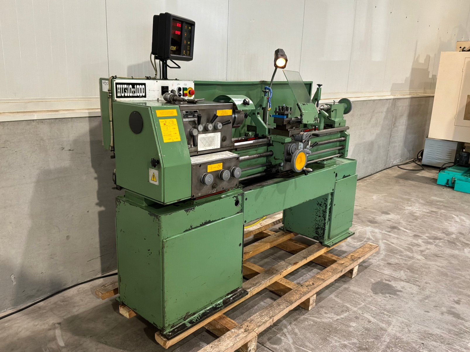 ZMM HU 310 x 1000 draaibank, Ophalen, Zo goed als nieuw, Metaaldraaibank, 500 tot 1000 mm