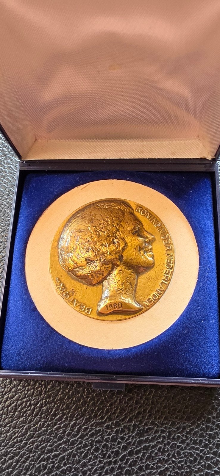 Beatrix inhuldiging 1980 Amsterdam, Postzegels en Munten, Penningen en Medailles, Overige materialen, Ophalen of Verzenden