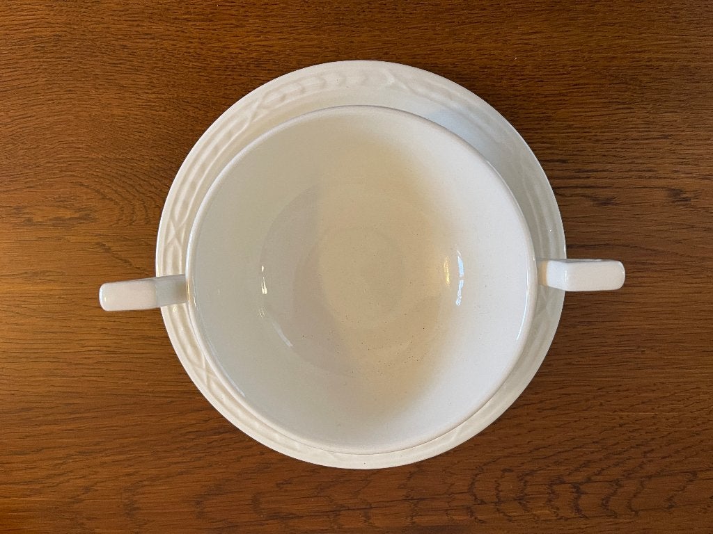 Soepkop met Schotel "Recamier" Nieuw, Huis en Inrichting, Keuken | Servies, Nieuw, Ophalen of Verzenden, Overige stijlen, Kop(pen) en/of Schotel(s)
