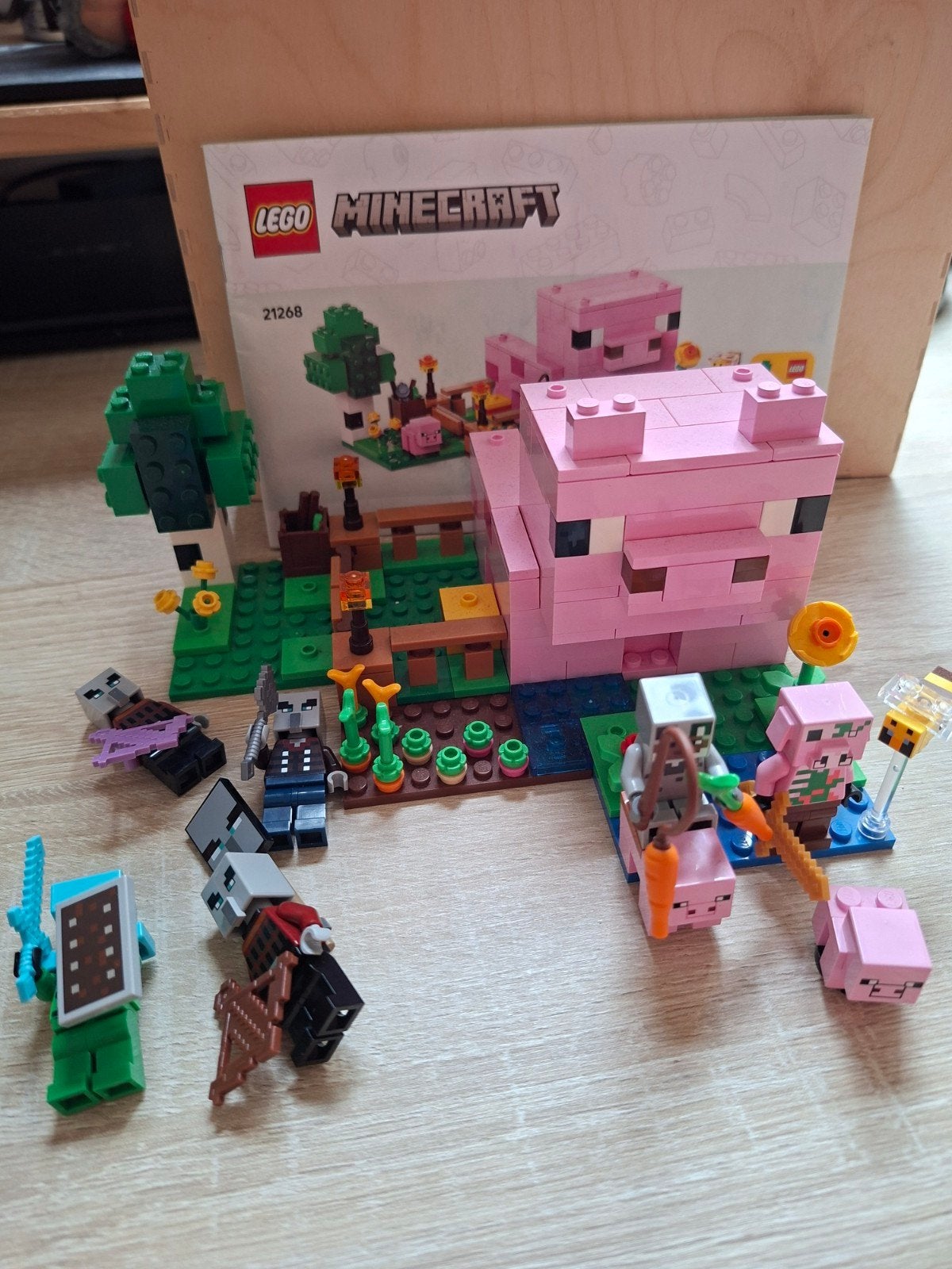 LEGO Minecraft Het Varkenshuis (21268), Kinderen en Baby's, Minecraft, Lego, Ophalen of Verzenden, Zo goed als nieuw