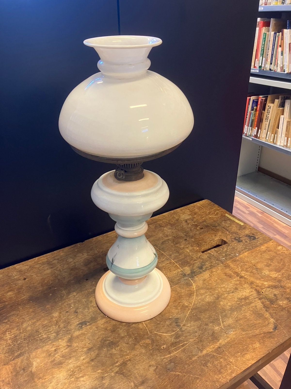 Opaline glazenantieke olielamp met maritieme voorstelling, Ophalen