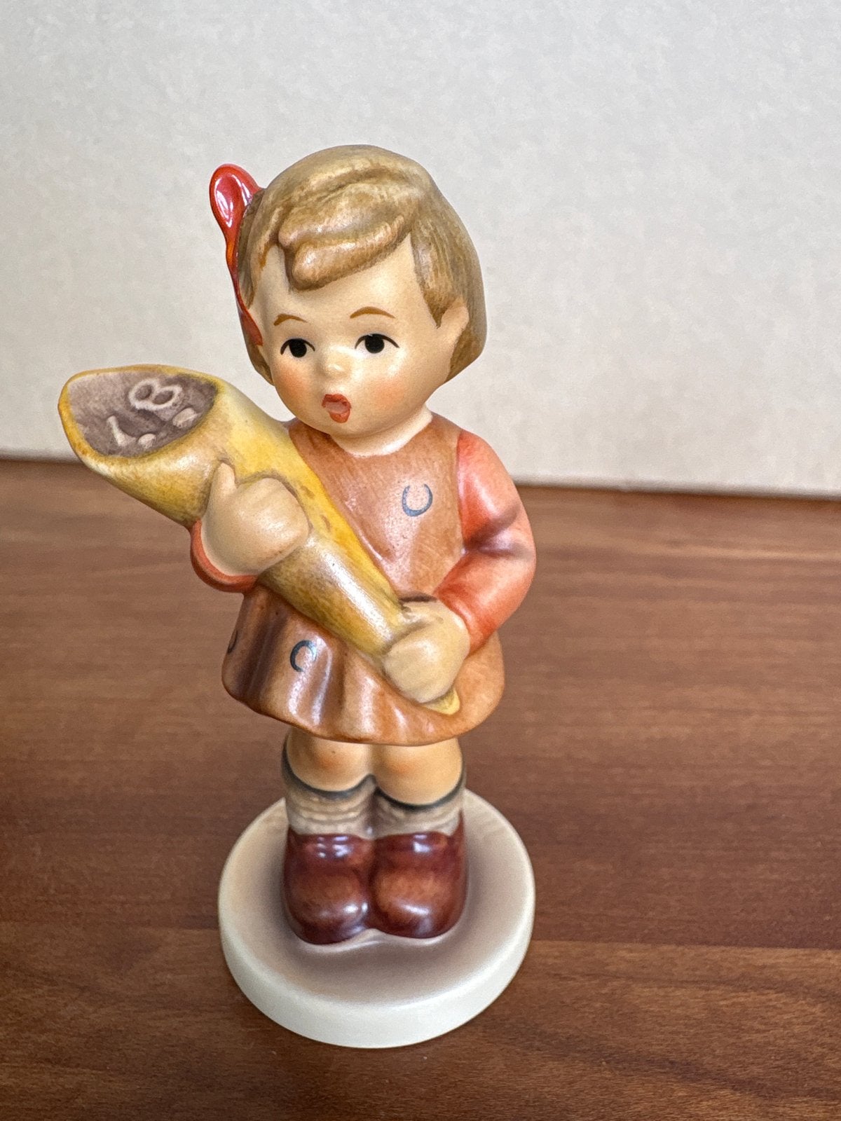Hummel beeldje 'Schoolmeisje met hoorn' - Goebel 1992, Ophalen, Zo goed als nieuw, Hummel