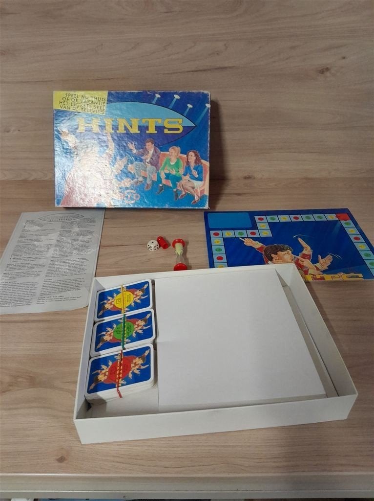Hints - s3154, Hobby en Vrije tijd, Verzenden, Zo goed als nieuw