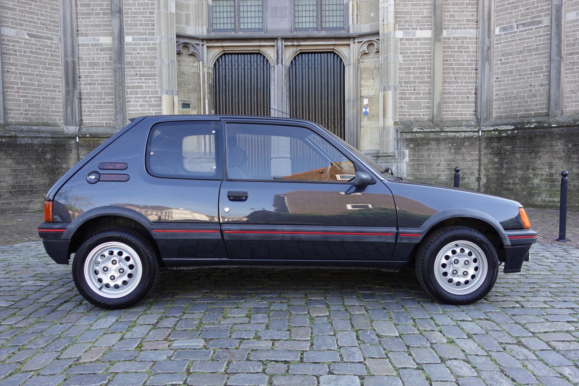 Peugeot 205 1.6 GTI - 115pk | Org Auto | technisch in topcon, Auto's, Oldtimers, Voorwielaandrijving, Stof, 1580 cc, 116 pk