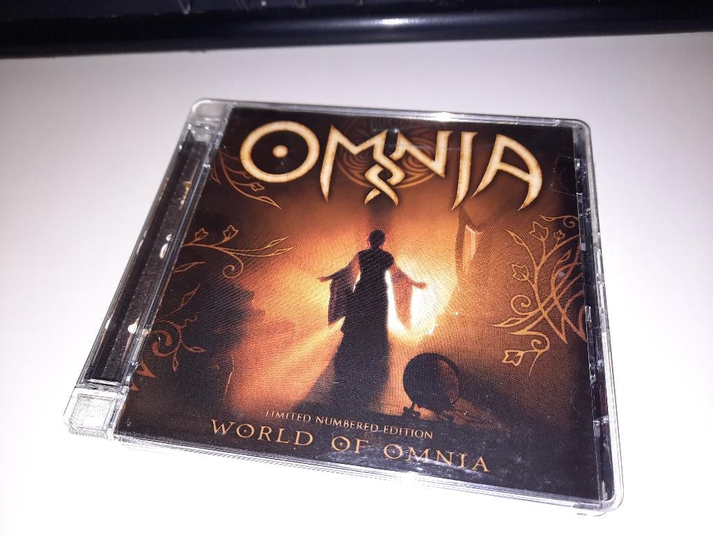CD Omnia – World Of Omnia, Ophalen, Gebruikt
