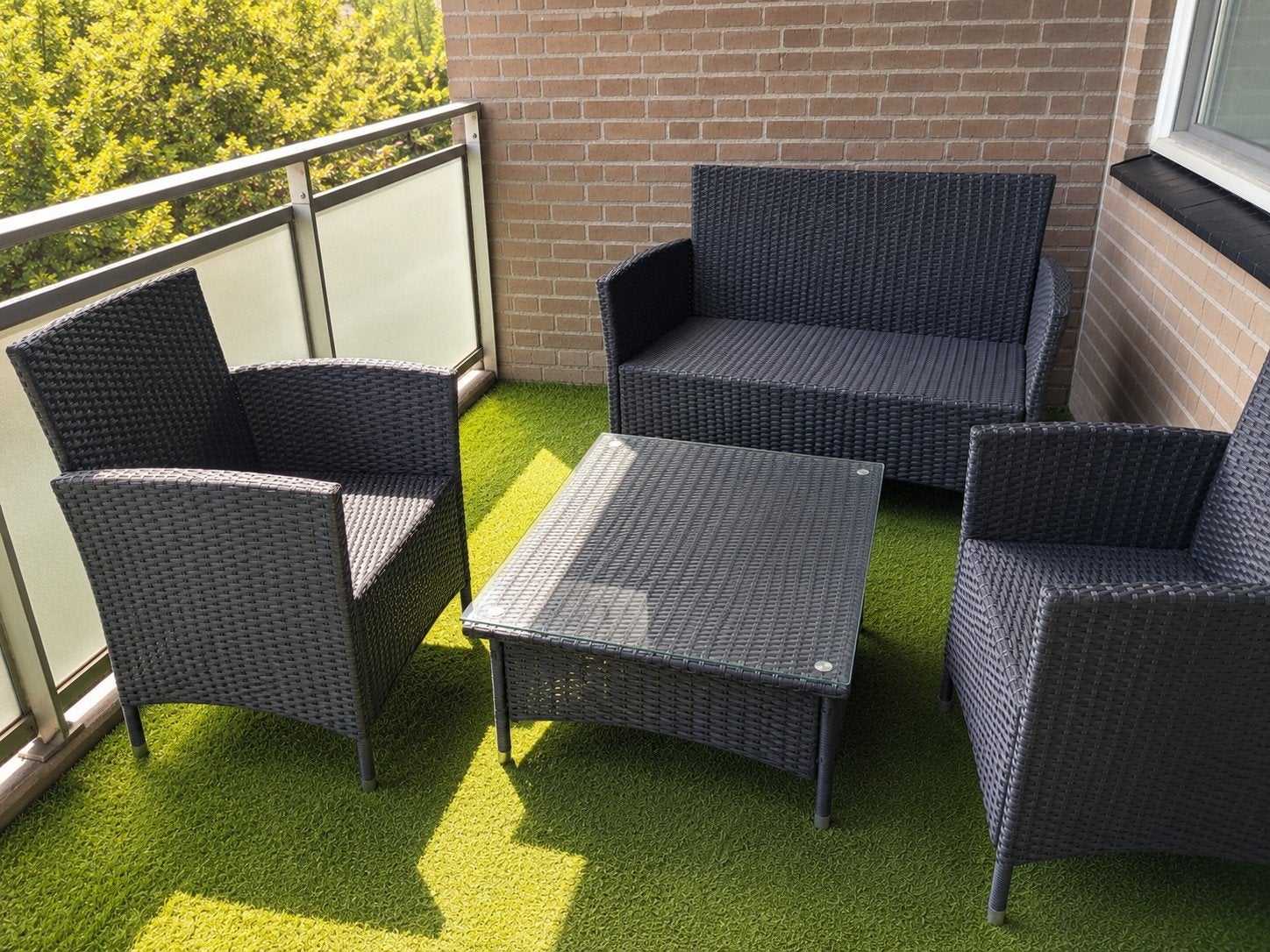 Zwarte Balkonset: 2 Stoelen, 1 Bank, 1 Tafel, Tuin en Terras, Tuinsets en Loungesets, Ophalen, 4 zitplaatsen, Gebruikt, Bank
