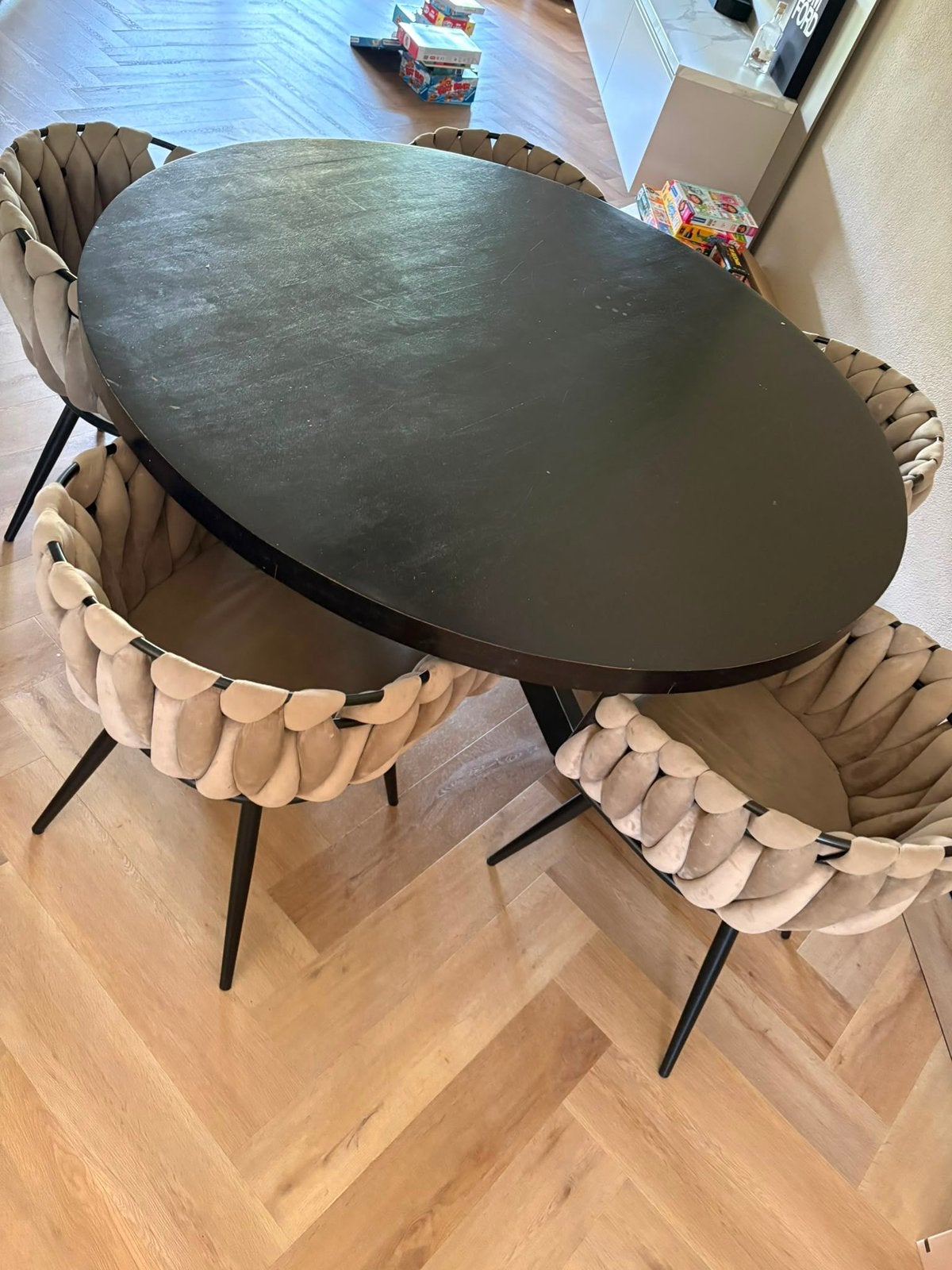Zwarte ronde eettafel, Ophalen, Gebruikt, 100 tot 150 cm, Rond