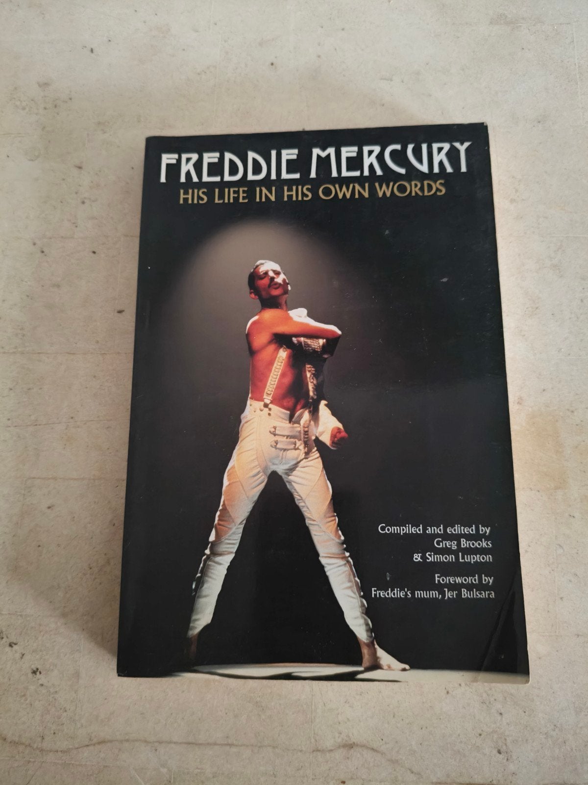 Freddie Mercury: His Life in His Own Words, Ophalen, Zo goed als nieuw, Greg Brooks & Simon Lupton, Film, Tv en Media
