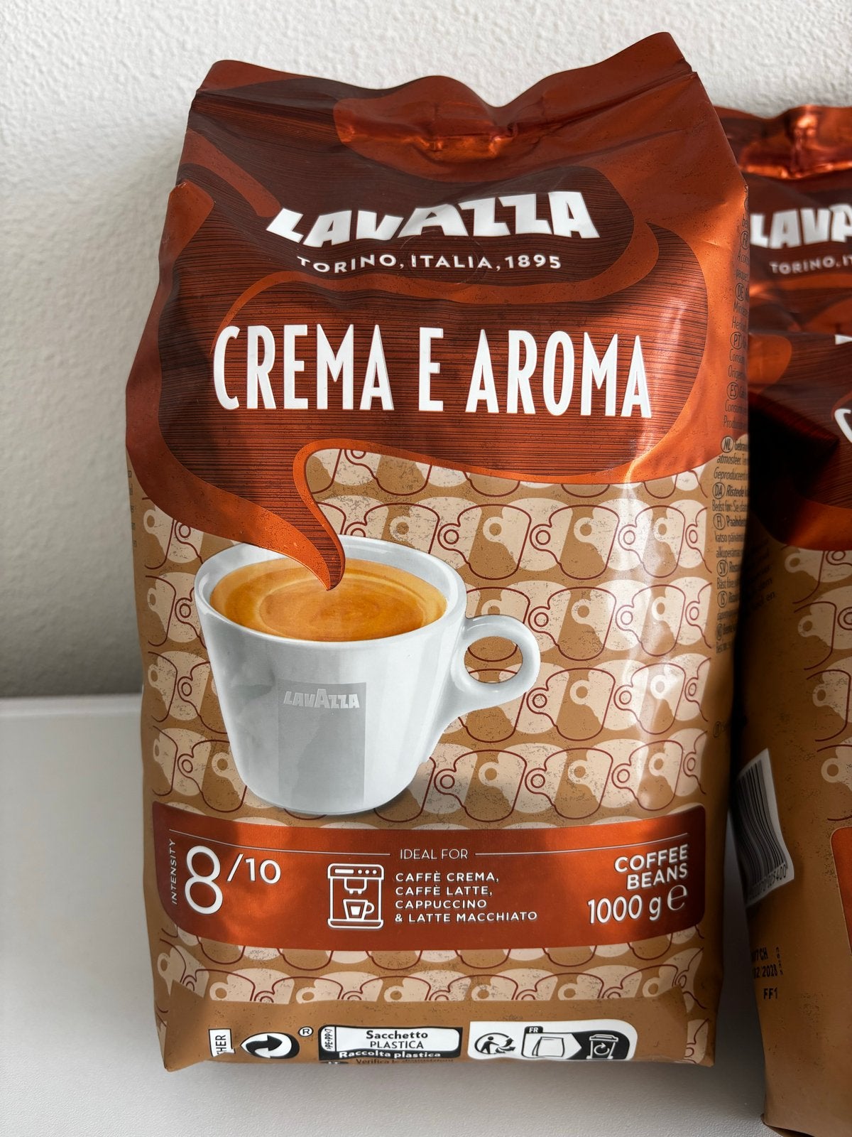 Lavazza crema e aroma koffiebonen 4 x 1 kg, Diversen, Levensmiddelen, Verzenden
